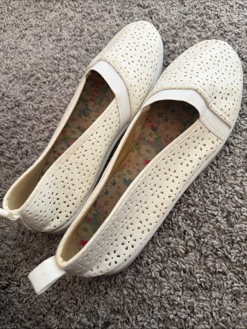 Women’s Cream Perforated Slip-On Flats with Elastic Vamp - Picture 3 of 8